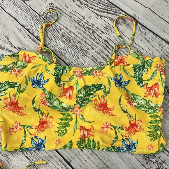 Floral print two-piece set swimwear Sz. L - Picture 5 of 7